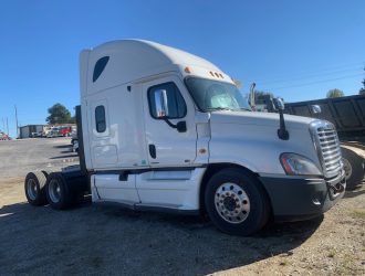 2011 FREIGHTLINER CASCADIA SLEEPER BB5984