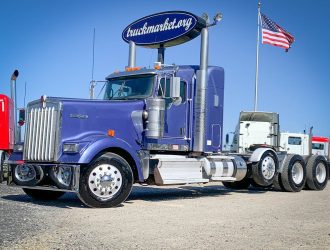 2013 KENWORTH W900L TRI AXLE SLEEPER 339035