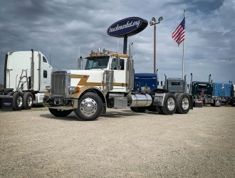 2006 PETERBILT 379 DAYCAB 660217