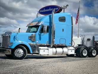 2011 FREIGHTLINER CORONADO SLEEPER AY9612