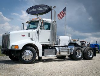 2007 PETERBILT 385 DAYCAB 693996