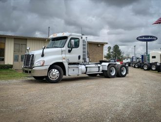 2011 FREIGHTLINER CASCADIA DAYCAB BB6027
