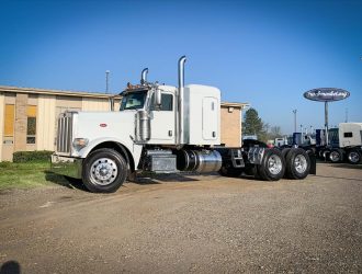 2015 PETERBILT 389 SLEEPER 268649
