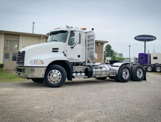 2013 MACK CXU613 DAYCAB 026216