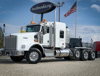 2013 KENWORTH T800W TRI AXLE SLEEPER 344109