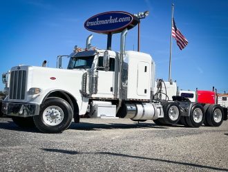 2016 PETERBILT 389 TRI AXLE SLEEPER 307443