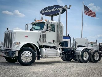 2015 PETERBILT 389 DAYCAB 260558
