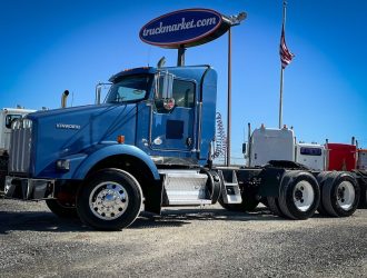 2012 KENWORTH T800 DAYCAB 335089