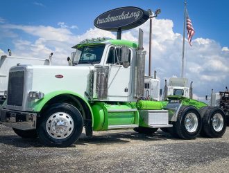 2000 PETERBILT 379 DAYCAB 488384