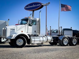 2016 KENWORTH T800 DAYCAB 476910