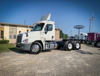 2012 FREIGHTLINER CASCADIA DAYCAB BD3330