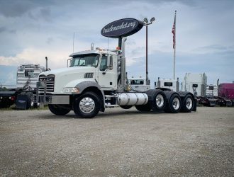 2012 MACK GU813 DAYCAB 016066