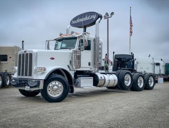 2017 PETERBILT 389 TRI AXLE DAYCAB 391389