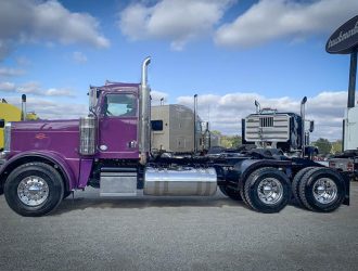 2012 PETERBILT 388 DAYCAB