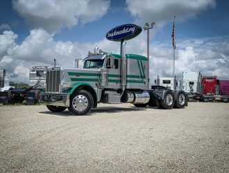 2016 PETERBILT 389 SLEEPER 331628