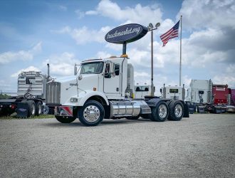 2008 KENWORTH T800 DAYCAB 231932