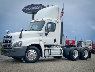 2014 FREIGHTLINER CASCADIA DAYCAB FS9526