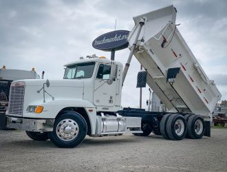 2000 FREIGHTLINER FLD120 DUMP TRUCK G39060