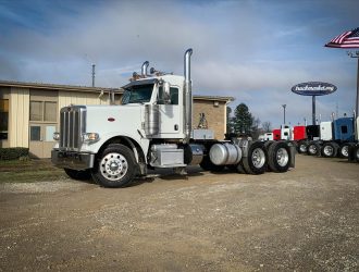 2015 PETERBILT 388 DAYCAB 257496