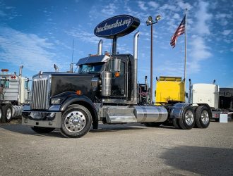 2015 KENWORTH W900L DAYCAB 446068