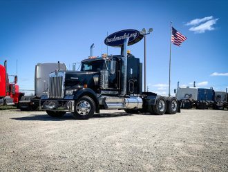 2017 KENWORTH W900L SLEEPER 153562