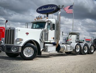 2012 PETERBILT 389 TRI AXLE DAYCAB 136326