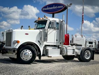 2003 PETERBILT 379 SINGLE AXLE DAYCAB 811037