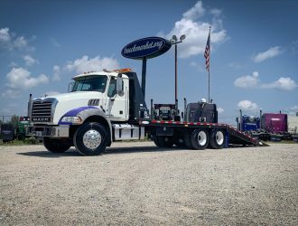 2013 MACK GU533 HYDRATAIL TRUCK 010161