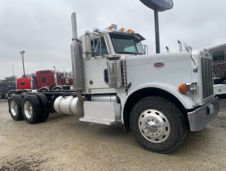 2000 PETERBILT 379 SINGLE AXLE DAYCAB 463381