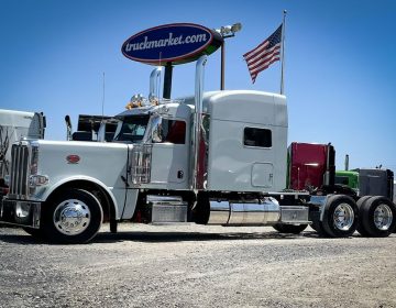 2023 PETERBILT 389 SLEEPER 799016