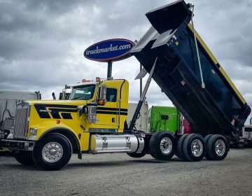 2020 KENWORTH W900L TRI AXLE DUMP TRUCK 349613