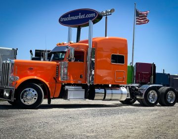 2022 PETERBILT 389 SLEEPER 781776