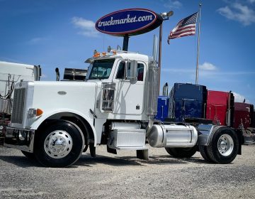 2000 Peterbilt 379 Single Axle Daycab 463381