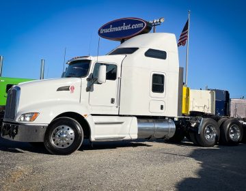 2016 Kenworth T660 Glider Kit 130421