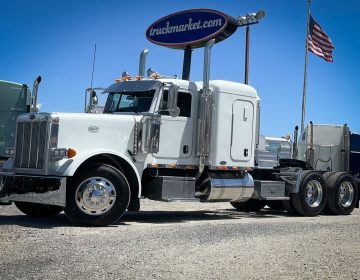 2007 Peterbilt 379 Sleeper 660366