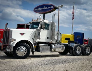 2016 Peterbilt 389 Daycab 337275