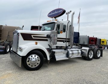 2015 Kenworth W900l Daycab Glider Kit 472397