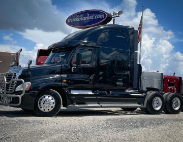 2015 Freightliner Cascadia Sleeper Ge5127