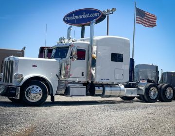 2020 Peterbilt 389 Sleeper 732096