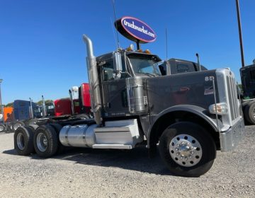 2020 Peterbilt 389 Daycab 715804