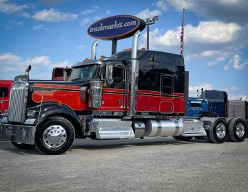 2020 Kenworth W900l Sleeper 416350