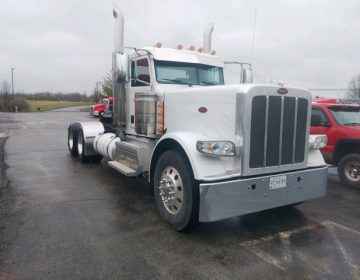2022 Peterbilt 389 Daycab 769467