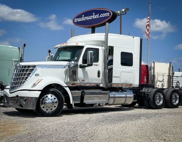 2019 International Lonestar Sleeper 447187