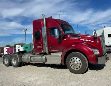 2018 Kenworth T880 Sleeper 215425