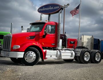 2015 Peterbilt 567 Daycab 248302