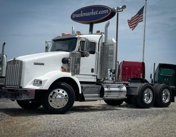 2014 Kenworth T800 Daycab Glider Kit 452775