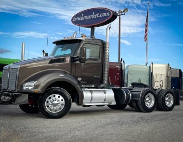 2015 Kenworth T880 Daycab 430977