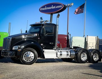 2022 Kenworth T880 Daycab 100942