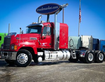 2017 Mack Chu613 Sleeper 026278