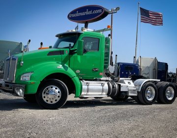 2016 Kenworth T880 Daycab 133778